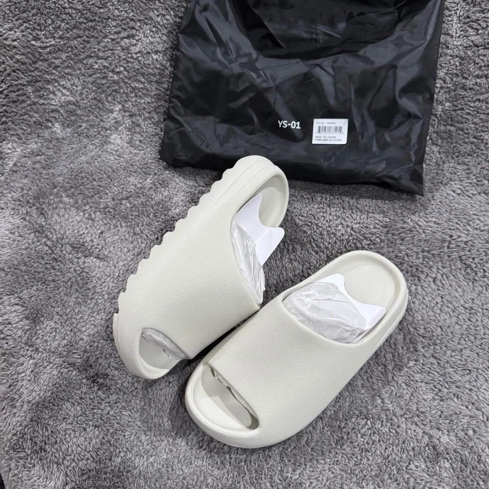 Yeezy YS 01 Slide Cream Mens Size 7M Slip On Sandals Minimalist Streetwear NEW